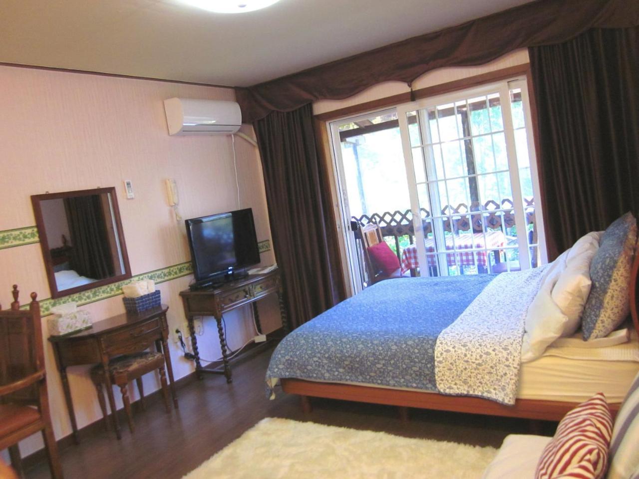 Mayfair Deneb Pension Pyeongchang Exteriör bild